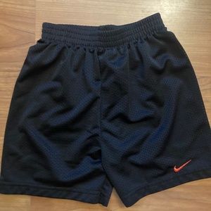 Nike boys shirt 6
